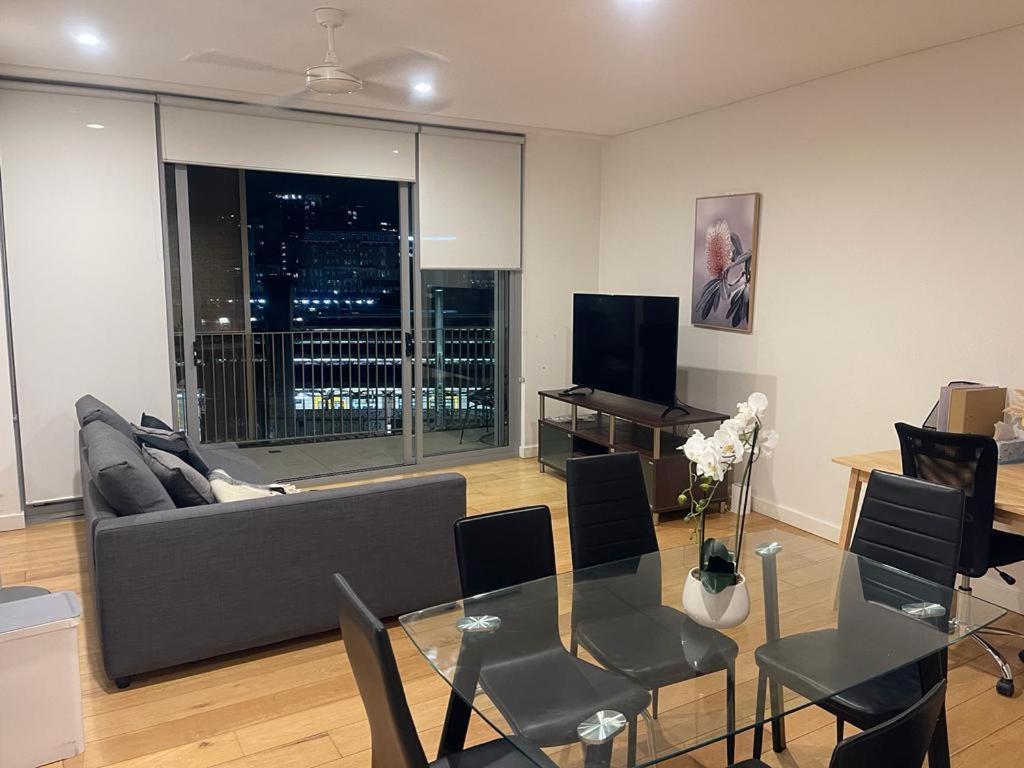 Sydney Apartment *